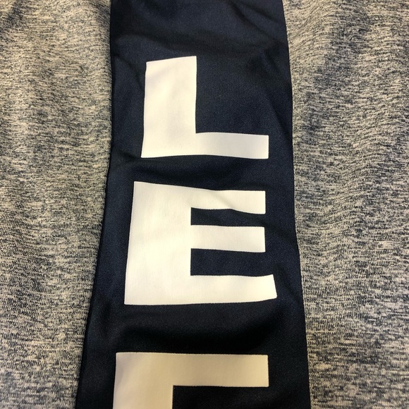 Athletic Works Dri-more Tee Youth XL 14-16, nice Legend wording down back - Picture 4 of 6